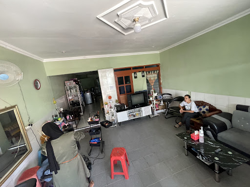 SALON RATNA