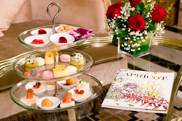 Apricot Hotel by null