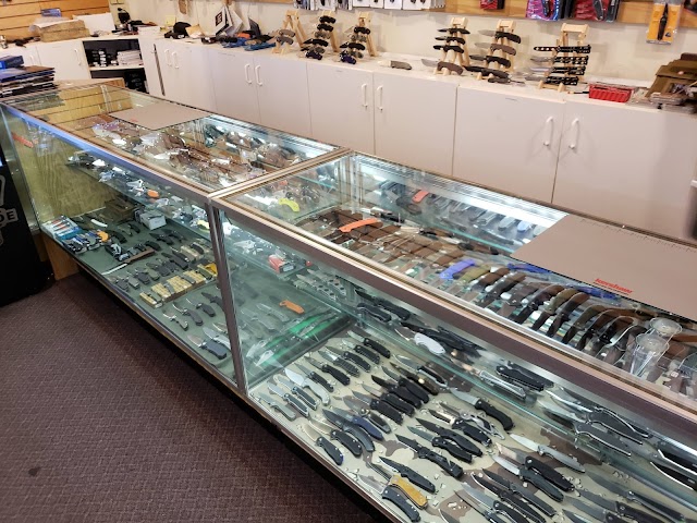 Edgeworks Knife and Supply