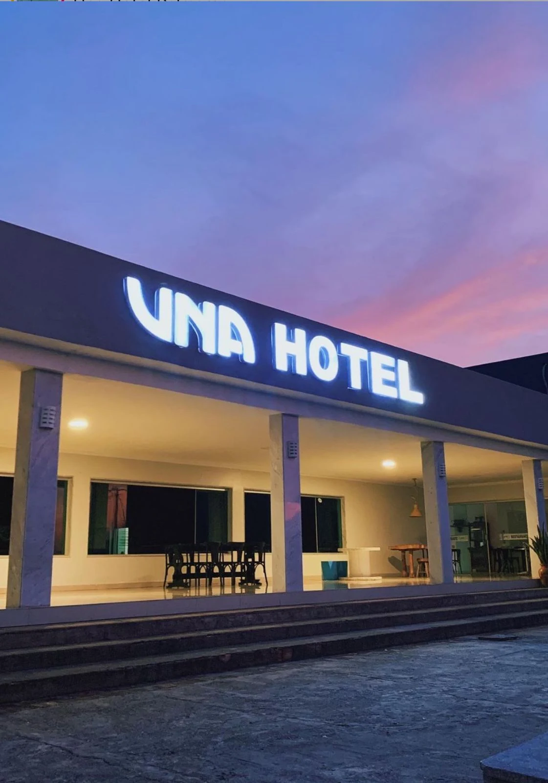 Una Hotel