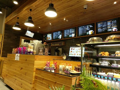 Photos of Coffee bean and tea leaf