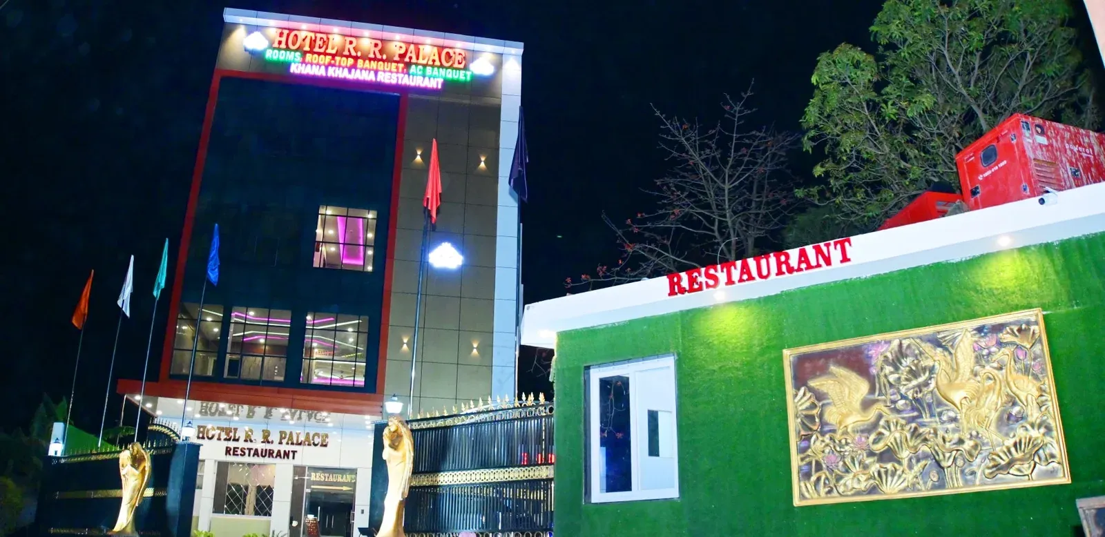 Hotel R R Palace & Khana Khajana Restaurant