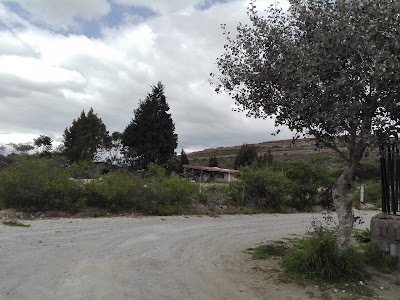 Photos of Pucar&aacute; de Rumicucho / Ruins / Ruinss