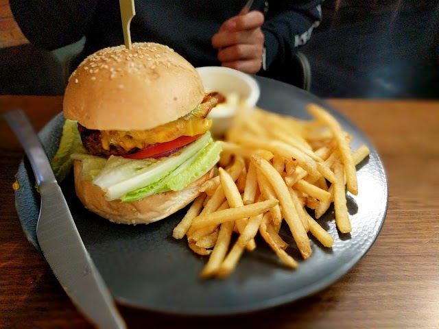 Kennigo Social House