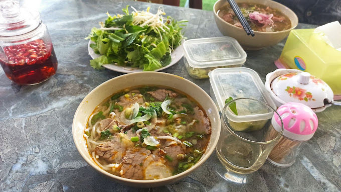 Bún Bò Huế Đông Ba Hà Nội, 526 Nguyễn Văn Linh, Sơn Tịnh, Quảng Ngãi