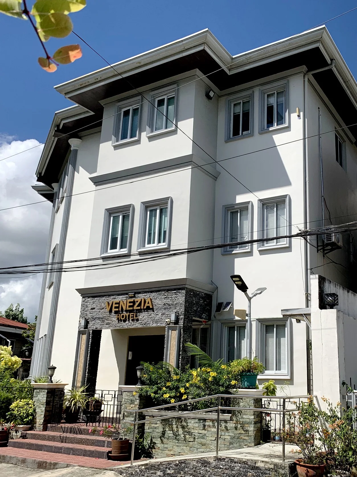 Venezia Suites Hotel Iloilo