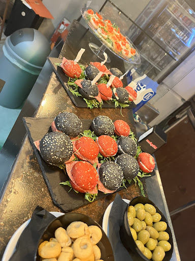 Bar Caveau - Visual