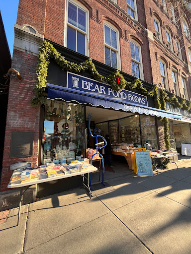 Bear Pond Books Gallery - United States
