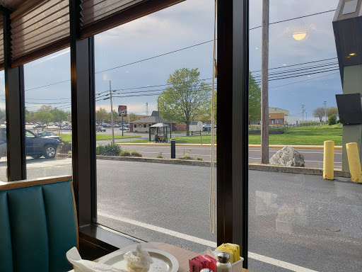 New Holland Family Restaurant - Thumbnail