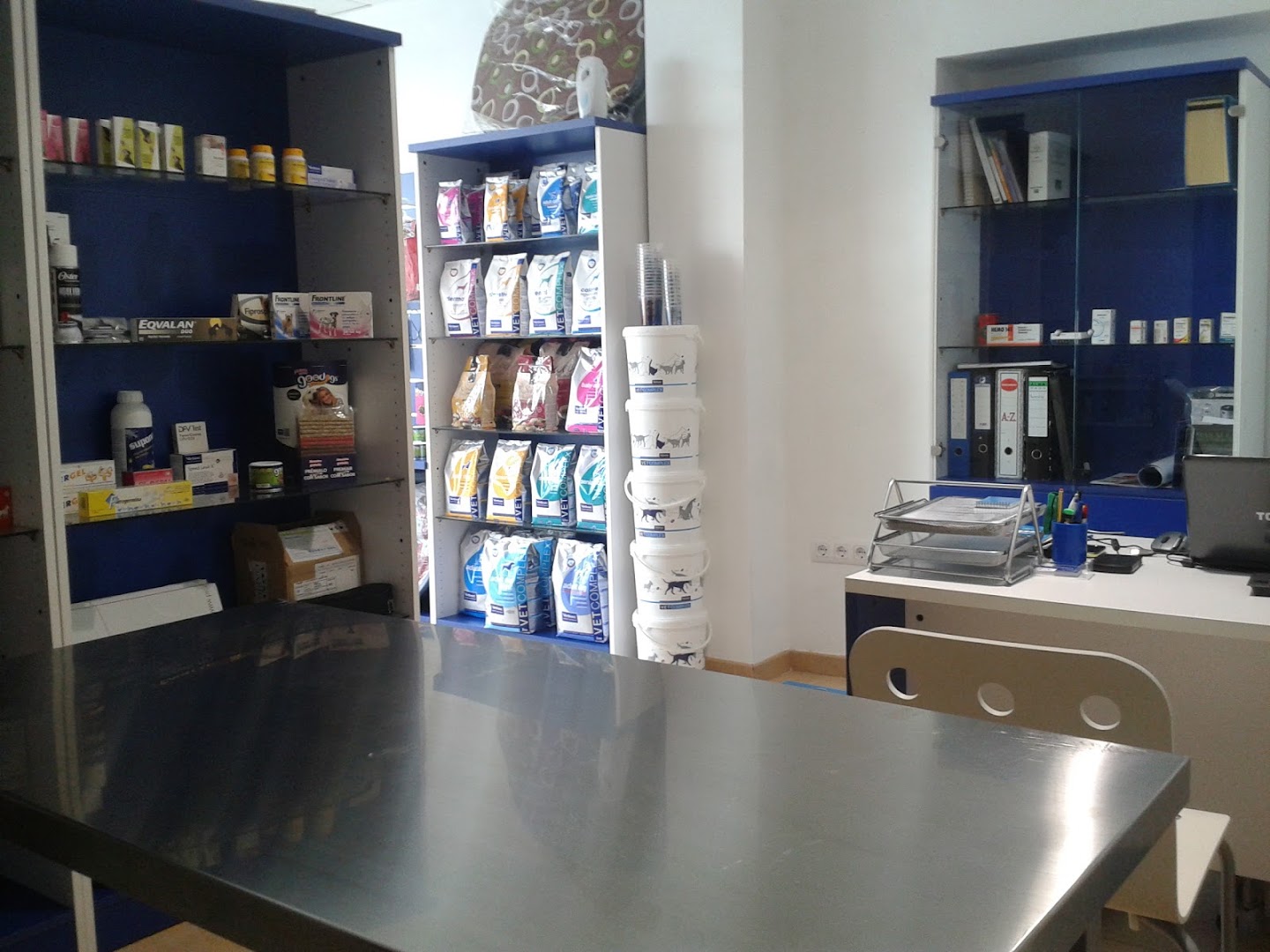 CLINICA VETERINARIA ESPIEL Atencion 24h