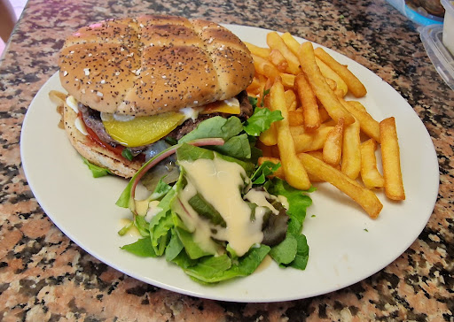 Photo 2 - LA CANTINE