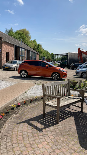 V.O.F. Autobedrijf en Sloperij Van der Steen - Thumbnail