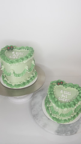 Butter Half Cakes by null