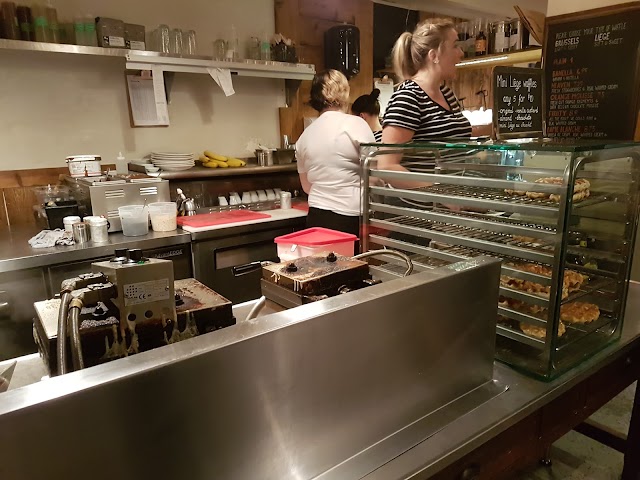 Nero Belgian Waffle Bar