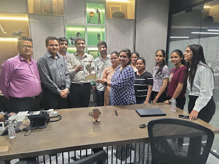 Af1qipoljds5nlbief Brbhzrzair0mzld6hjui6vhe2=s451 K No