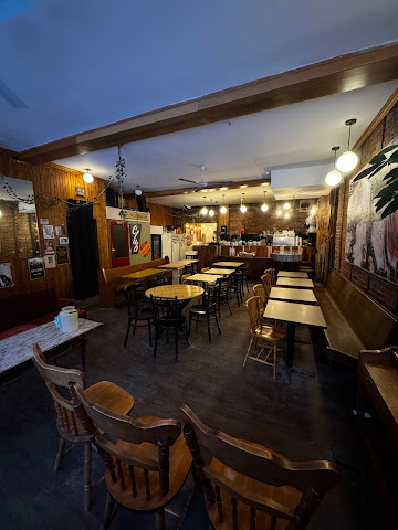 Le Dépanneur Café by null