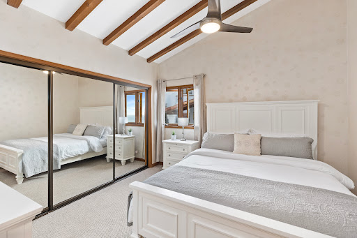 Hamilton Cove Vacation Rental Catalina - Thumbnail