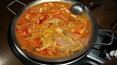 Photos of 놀부부대찌개철판구이 대학로점