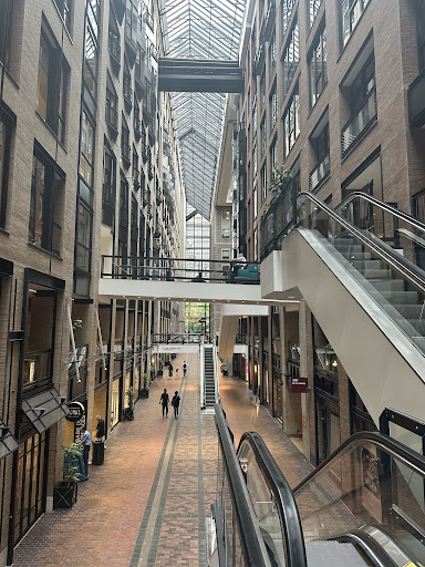 Free Montreal Tours - Old Montreal Walking Tours - Thumbnail