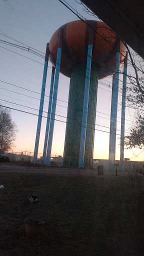 World’s Largest Pumpkin Water Tower - Thumbnail