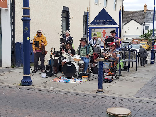 John Street - Visual