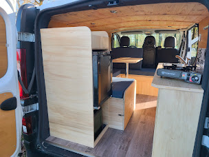 Photo n°4 de TIME TO VAN à Puygouzon (Concessionnaire de véhicules de loisirs)