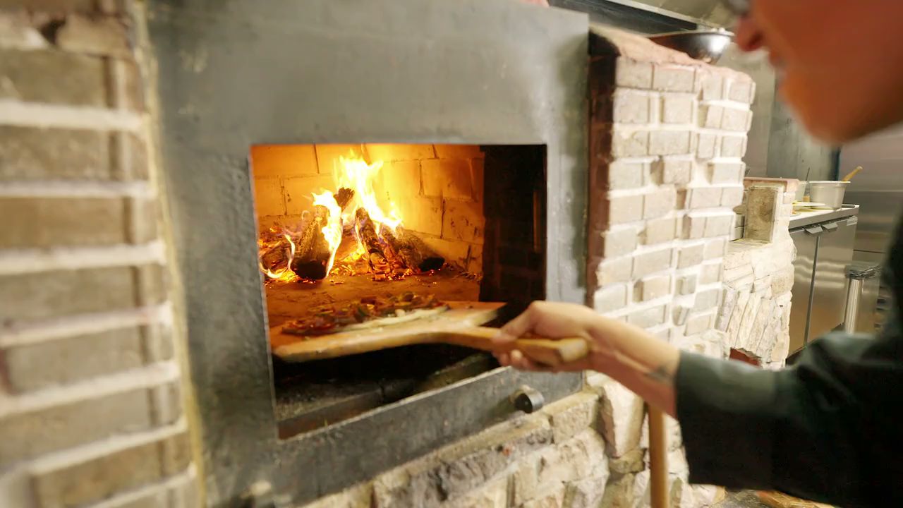 Ellijay Tapz Pizza and Tapas Bar