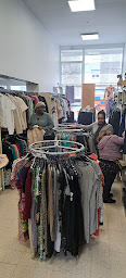 Photo n°11 de Friperie de la Paix - AFIC à Coulaines (Magasin de vêtements pour femmes)