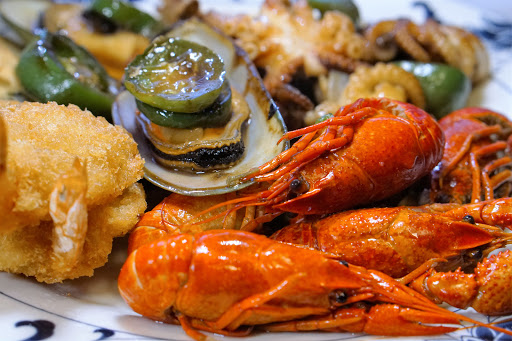 Lin's Grand Buffet - Visual