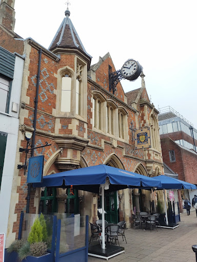 Berkhamsted Town Hall Logo