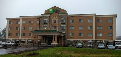 Photos of Holiday Inn Express & Suites Mount Airy