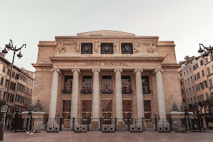 Photo n°2 de Andrea Baccarin Immobilier à Lambesc (Agence immobilière)