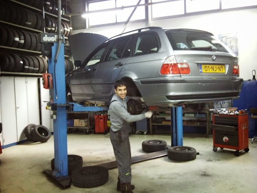 Garage van Dorland - AutoCrew Vlaardingen - BOVAG autobedrijf - Thumbnail