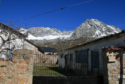 Photos of Albergue El Rebezo