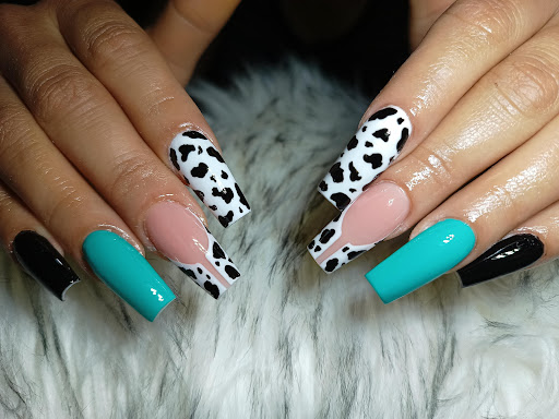 Cookie's World Nails - Thumbnail