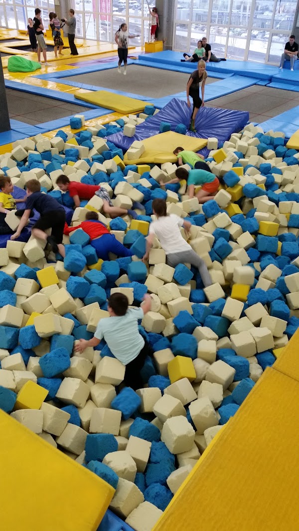 Fly Park Луганская ул 1