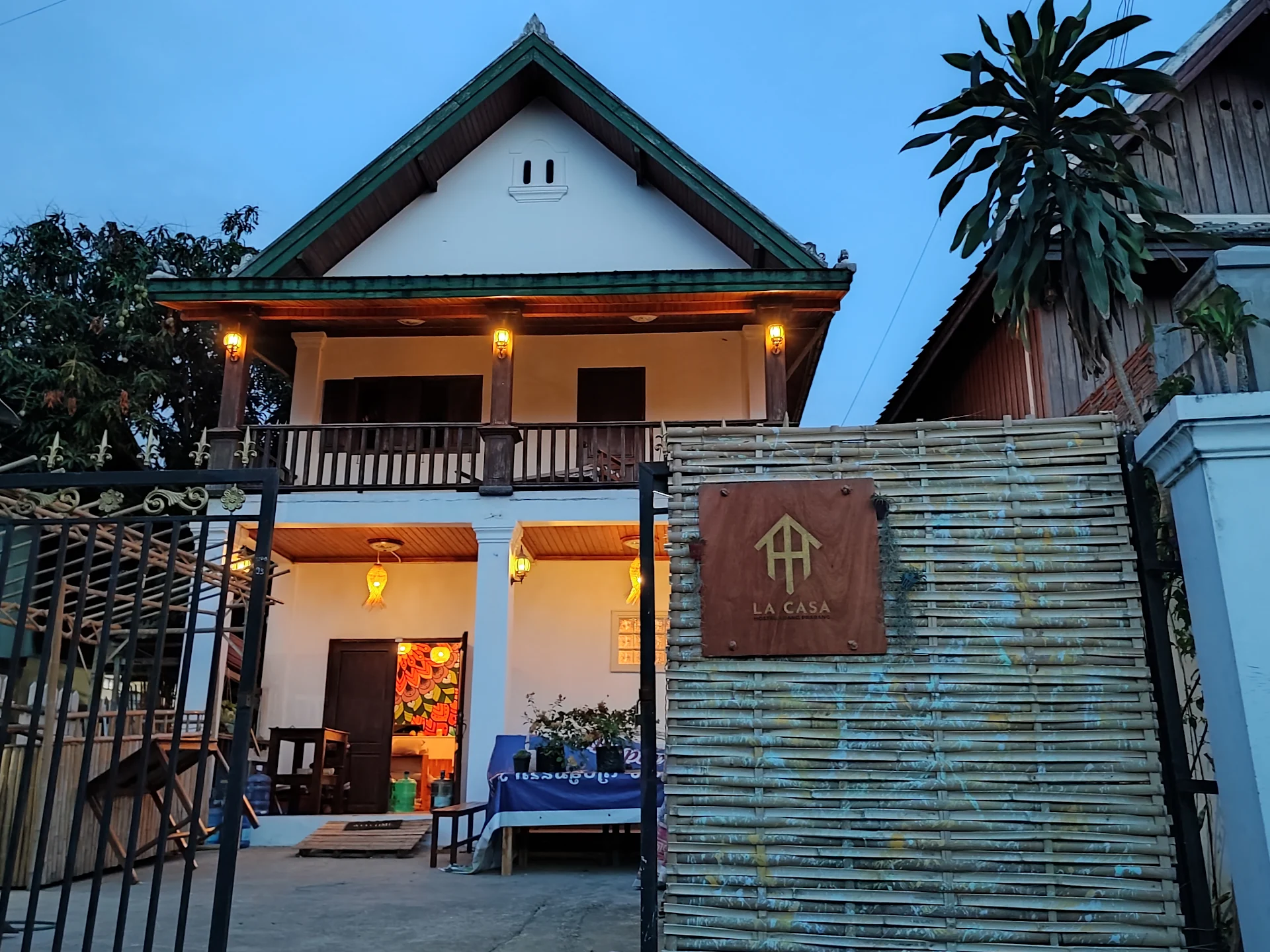 La Casa Hostel