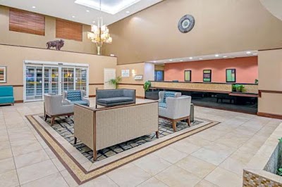 La Quinta Inn & Suites by Wyndham Lawton / Fort Sill