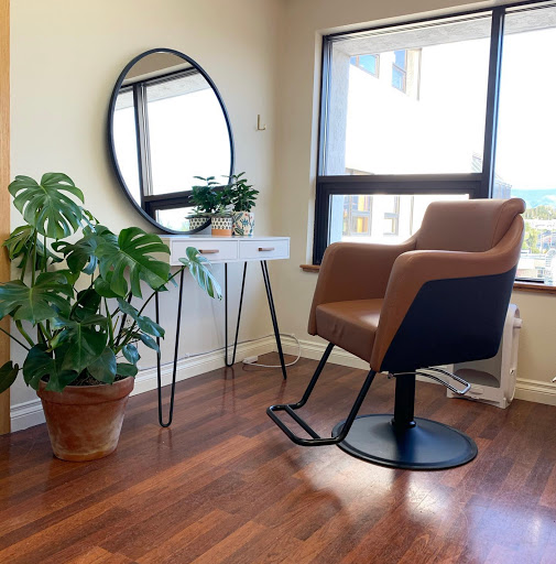 Gloss Styling Studio - Visual