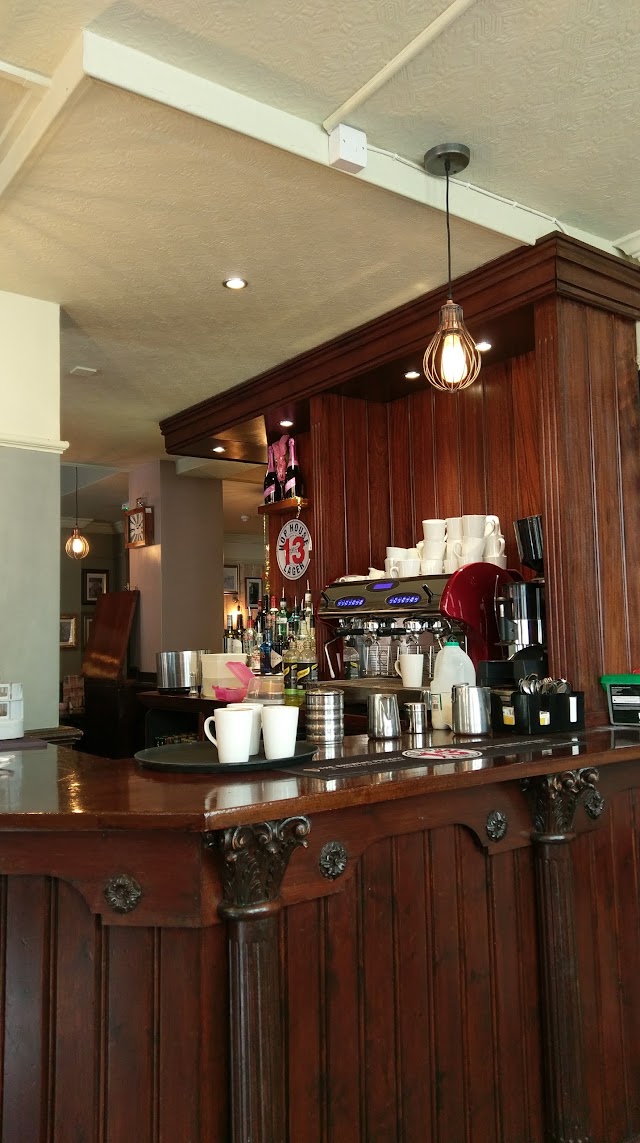 Crown & Anchor