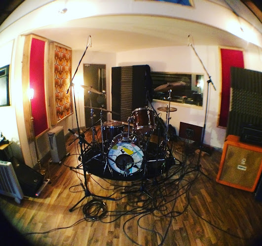Dubrek Studios Open Times