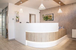 Photo n°13 de Dr Audrey Chokron - Orthodontie Paris 20 - Traitement par gouttières transparentes (aligneurs) à Paris (Orthodontiste)