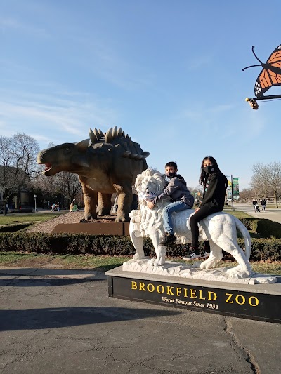 Brookfield Zoo South Parking Lot