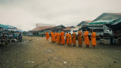 Photos of Ut's Store (Food, Cafe, Petrol, Store)