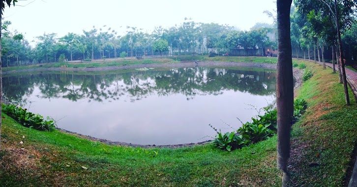 Taman Kembang Sepatu, Author: Irohmat Herry Budiyanto