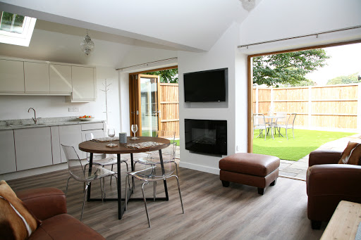 Satara Cottage - Thumbnail