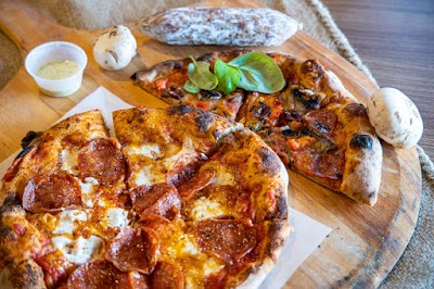 Onyx Cafe - Wood Fire Pizza & Gelato