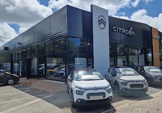 Citroen Arthur Bassett & Co