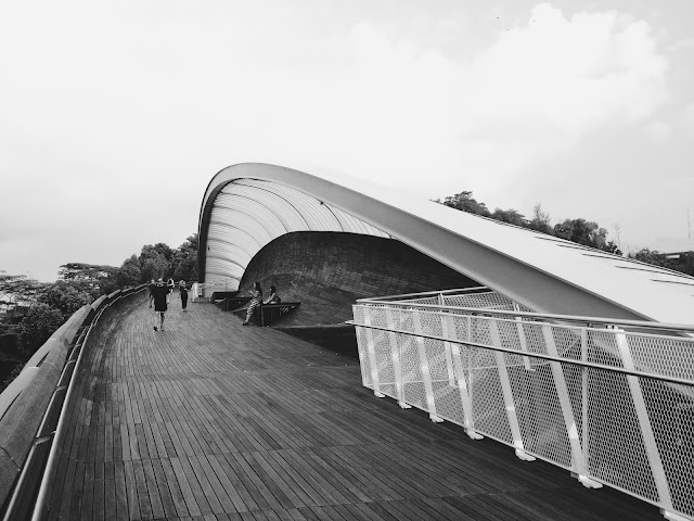 Henderson Waves