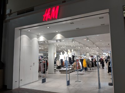 H&M